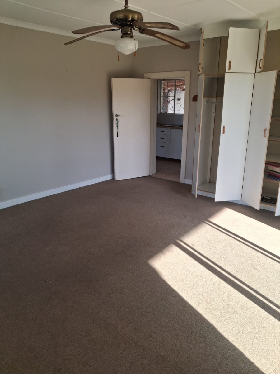 To Let 1 Bedroom Property for Rent in Beacon Bay Eastern Cape